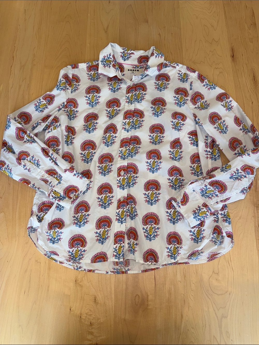 Boden Sienna Print Blouse size 12 in Retro Floral Pattern 100% cotton
